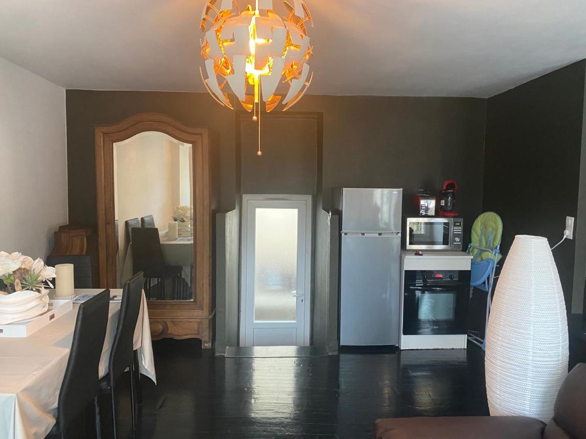 Appartement Duplex Meublé Hyper Centre St Cere 4 Pers + Lit Bb. Wifi. à Saint-Céré Extérieur photo